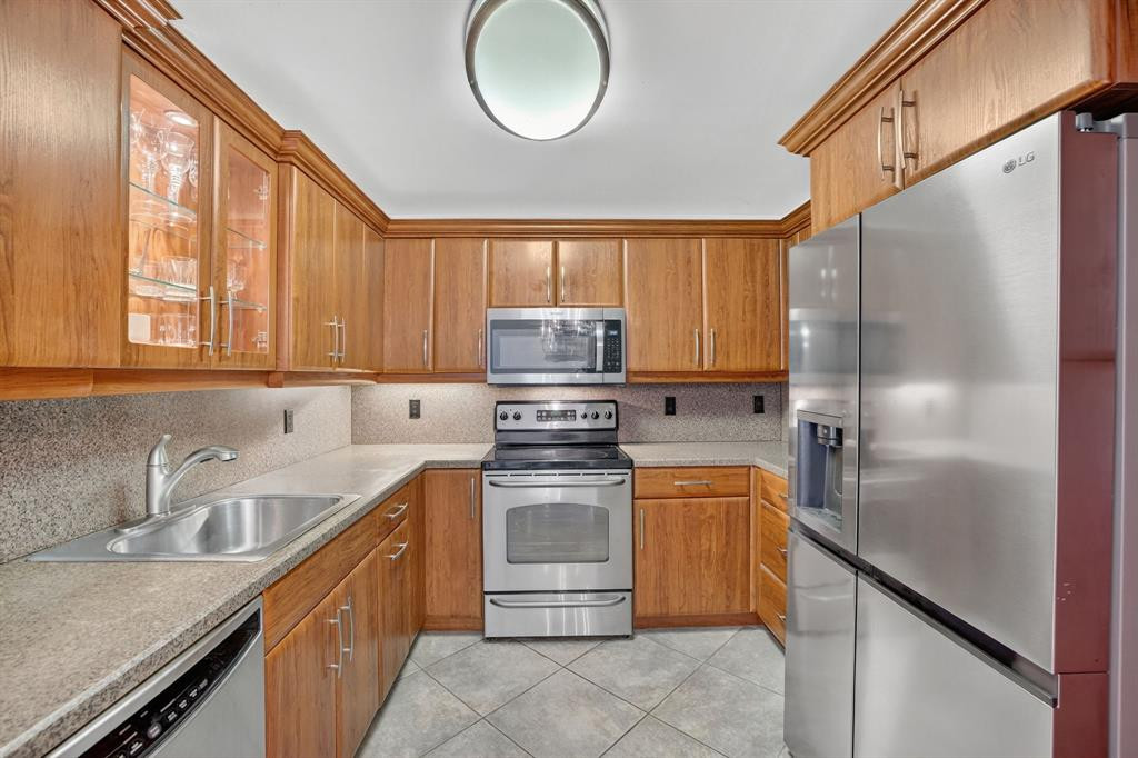 11 - 1160 N Federal Hwy, Unit #716