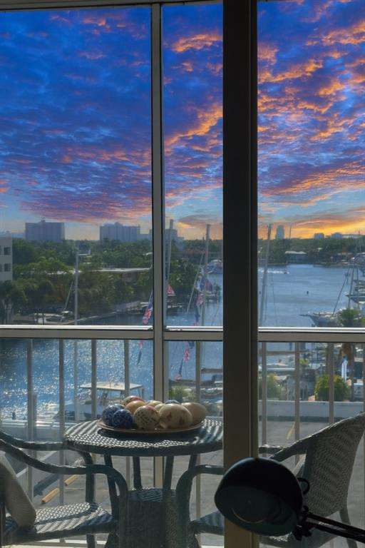 24 - 1160 N Federal Hwy, Unit #716