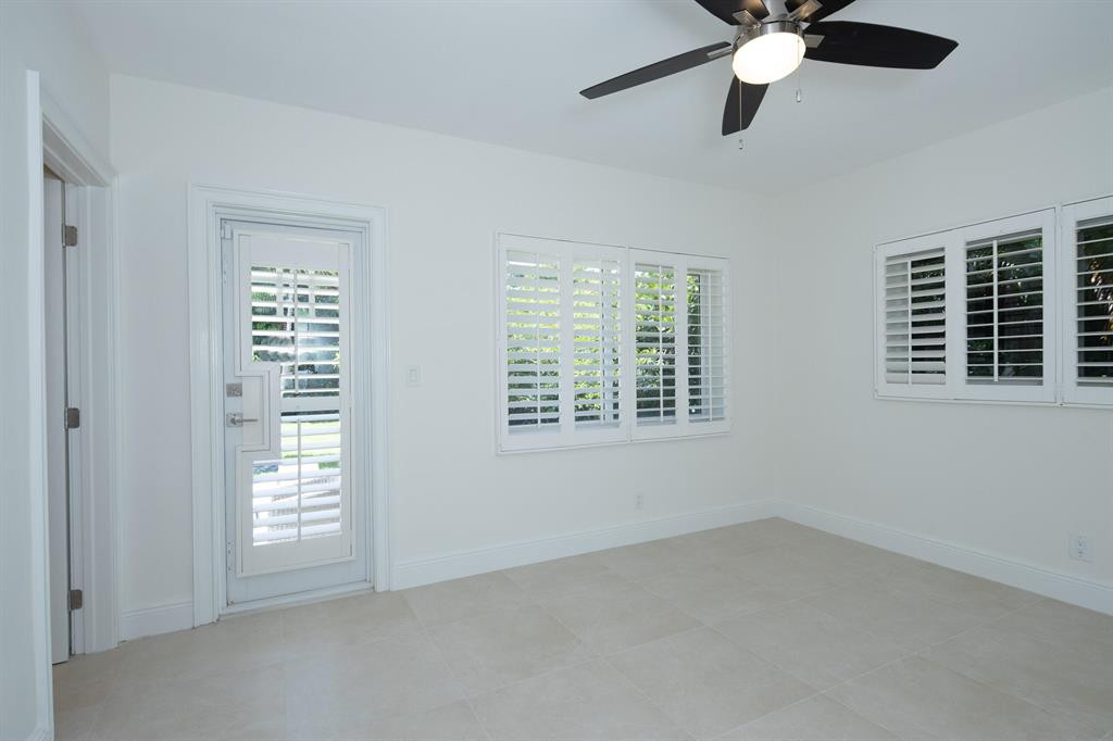 07 - 1635 Seabreeze Blvd