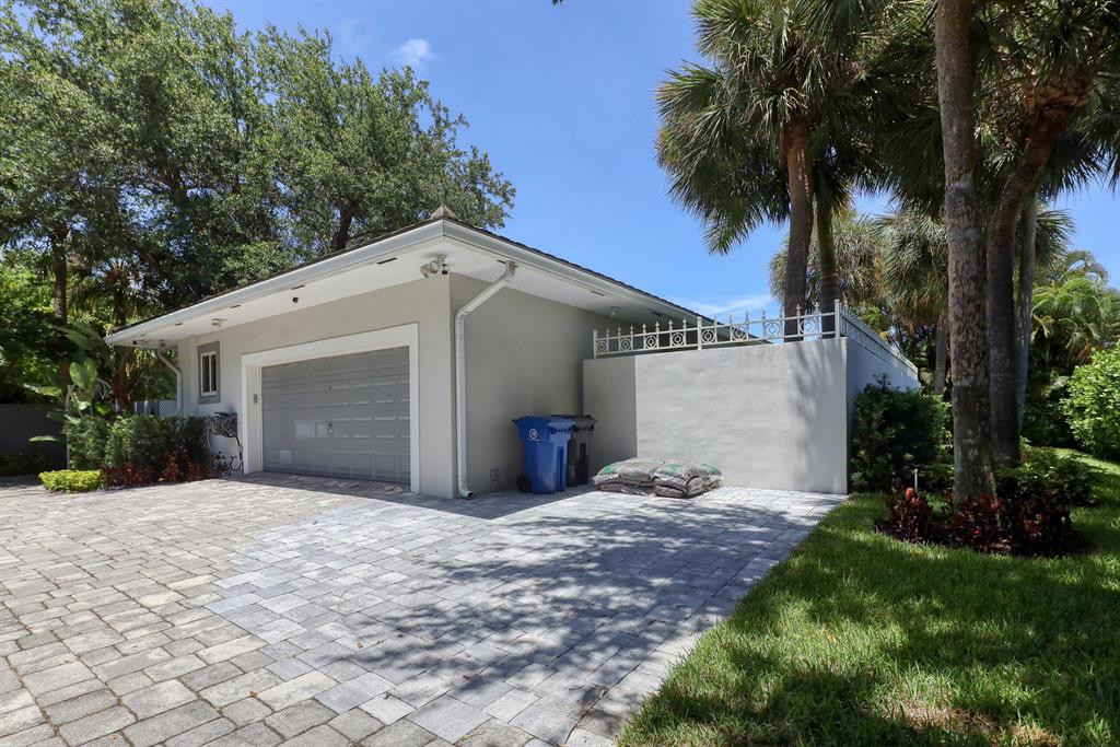 14 - 1635 Seabreeze Blvd