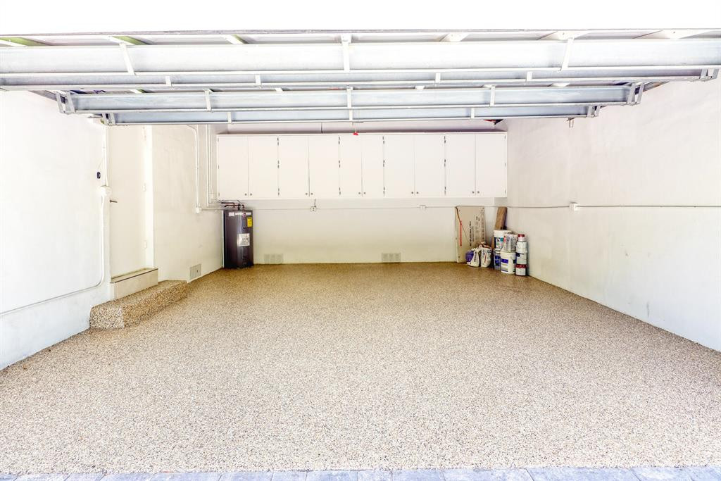 15 - 1635 Seabreeze Blvd
