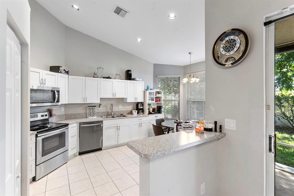 005 - 7520 S Aragon Blvd, Unit #2