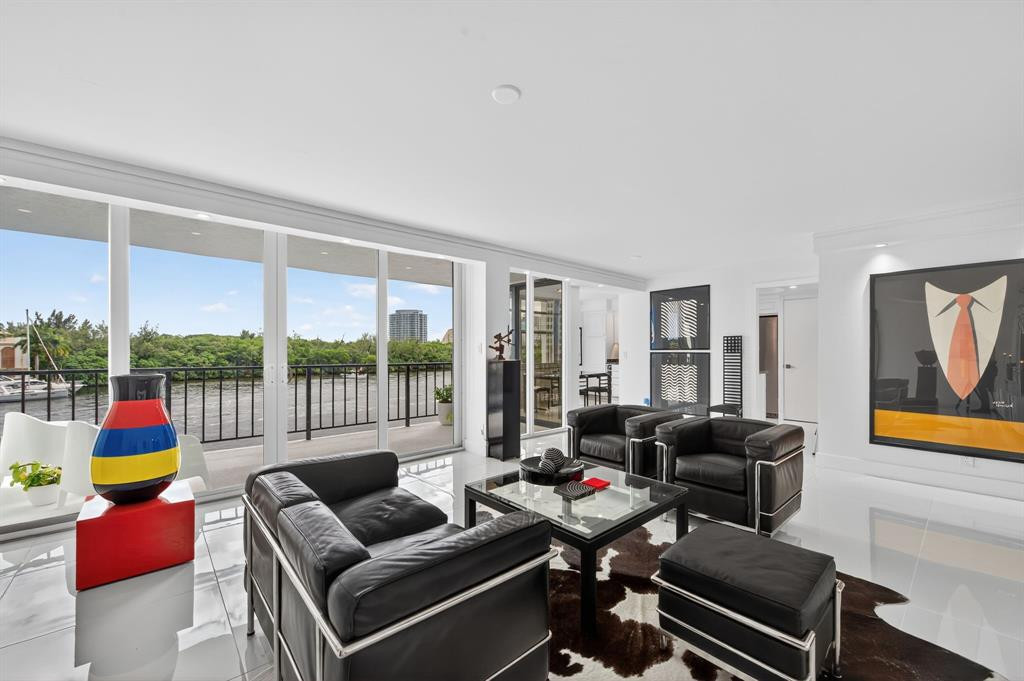 007 - 936 Intracoastal Dr, Unit #3C