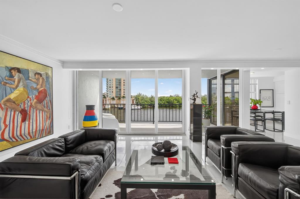 008 - 936 Intracoastal Dr, Unit #3C