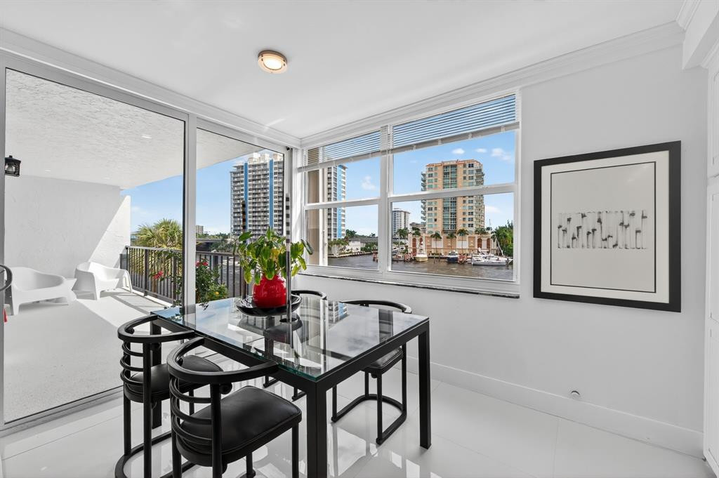 010 - 936 Intracoastal Dr, Unit #3C